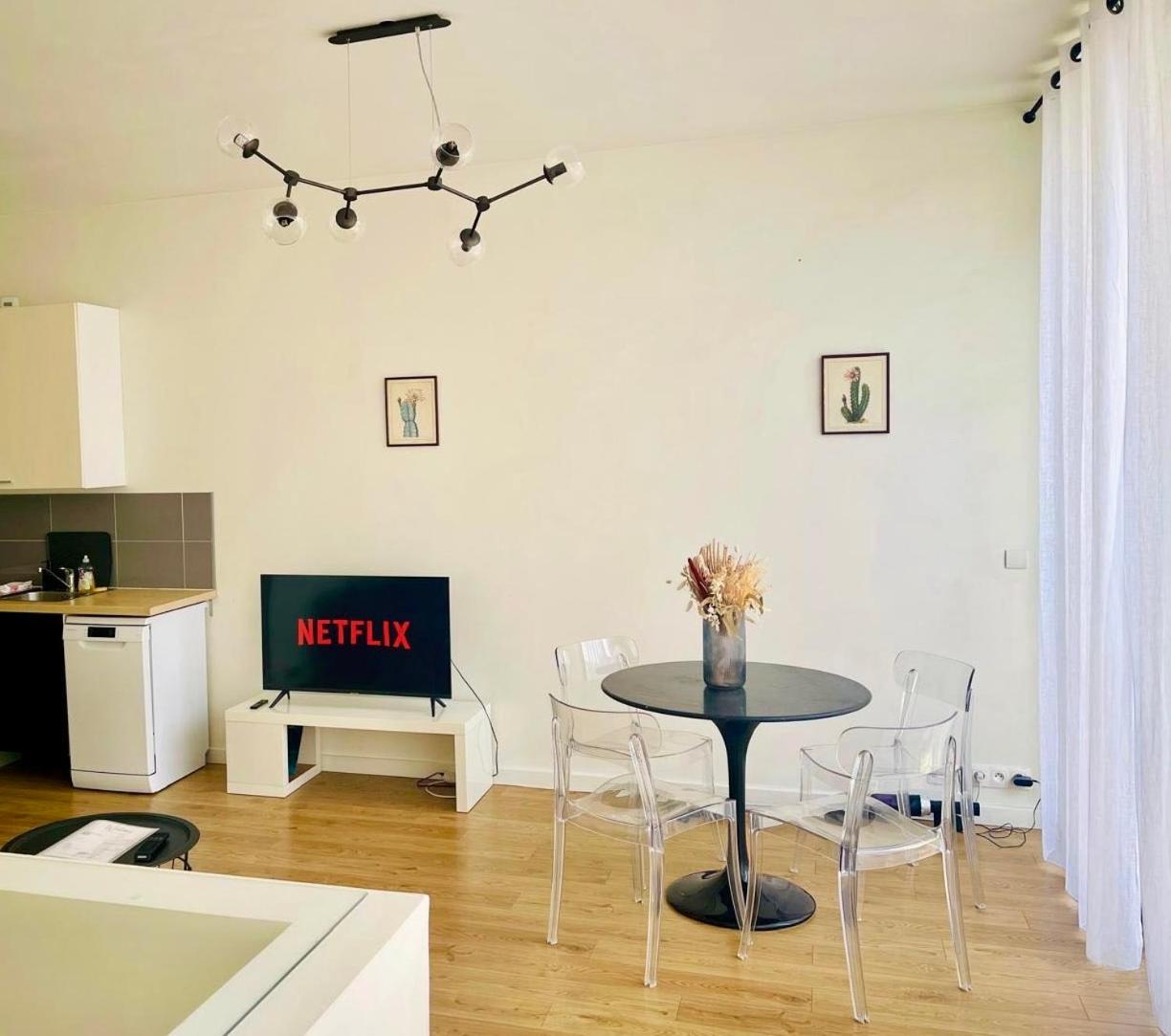 Maison 50 M2, A 5 Minutes De Paris Et Ideal Pour Disney Montreuil  Exterior photo