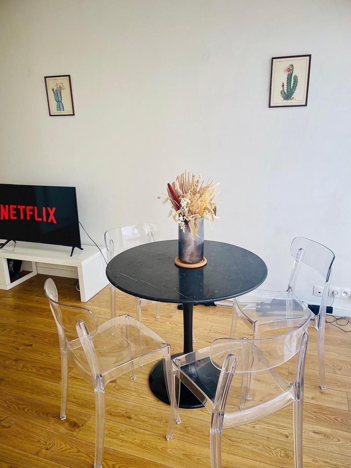 Maison 50 M2, A 5 Minutes De Paris Et Ideal Pour Disney Montreuil  Exterior photo